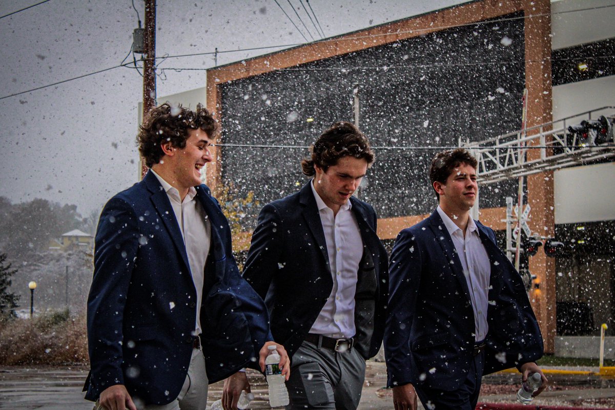 Musketeerhockey's tweet image. Now this is Hockey Weather 
#SCMusketeers | #USHL | #SiouxCity