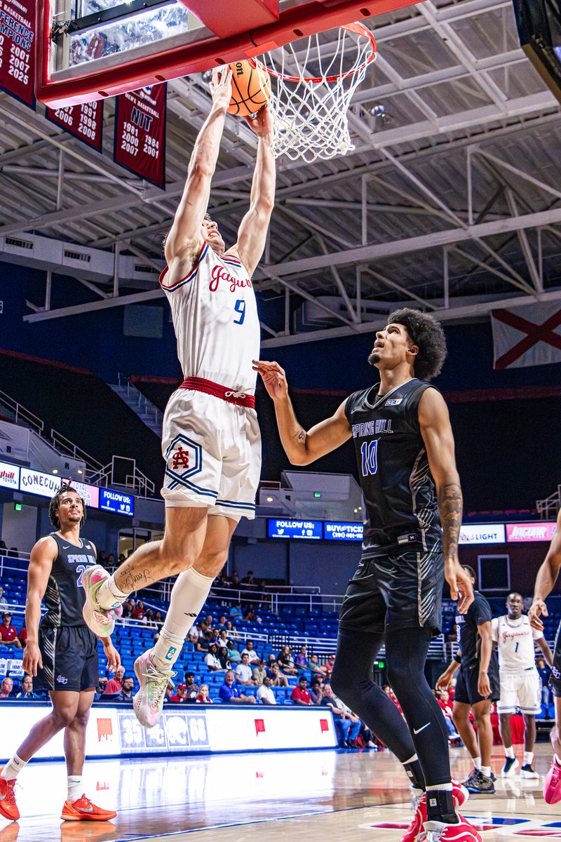 SouthAlabamaMBB's tweet image. Whole squad eating 🍽️

@ThatBoyHantz: 17pts 
@JaydenTCoop: 15pts
@15Hawthorne: 13pts
@therealbradyboy: 11pts
@Chaze_2: 10pts 
@peyton_law2: 10pts

#LSF | #BurnTheBoats