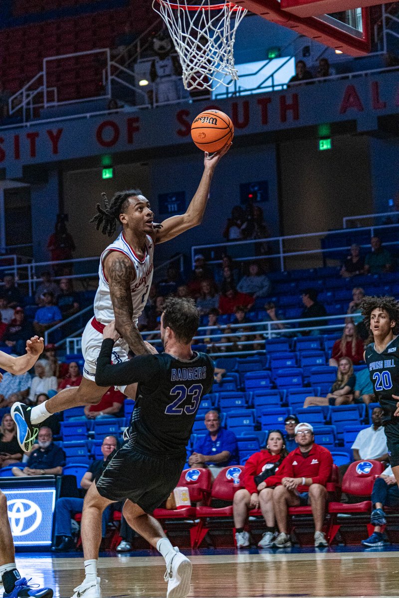 SouthAlabamaMBB's tweet image. Whole squad eating 🍽️

@ThatBoyHantz: 17pts 
@JaydenTCoop: 15pts
@15Hawthorne: 13pts
@therealbradyboy: 11pts
@Chaze_2: 10pts 
@peyton_law2: 10pts

#LSF | #BurnTheBoats