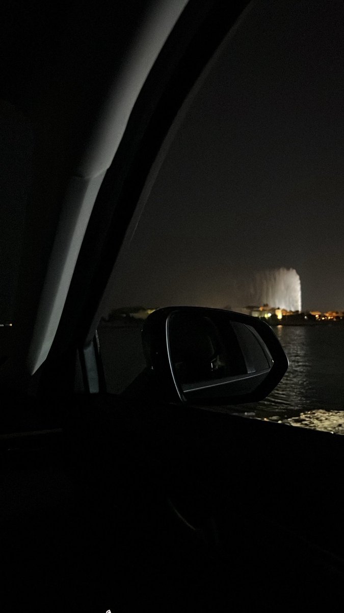 Blueone147_'s tweet image. Late night drive 🌌