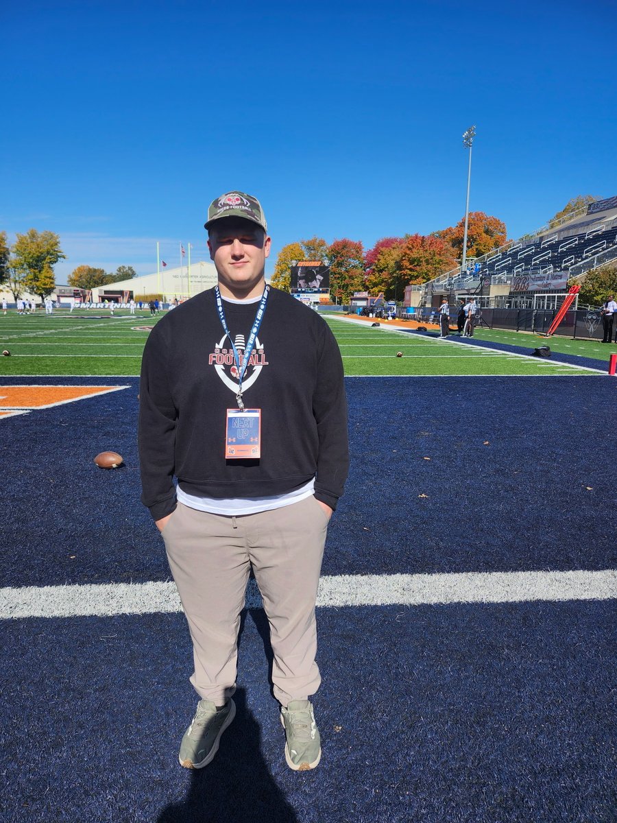 CalebEOtten's tweet image. Had a great day @UTM_FOOTBALL and loved the atmosphere. Thank you @CoachStoutUTM @CoachLeno_UTM great time.   @Coach_M_Irvin @MICDSfootball @BouchardFred @CoachLuke6 @nmenneke77 @Raybarnes686gm1 @JPRockMO @coachgoldberg1 @elitefootball