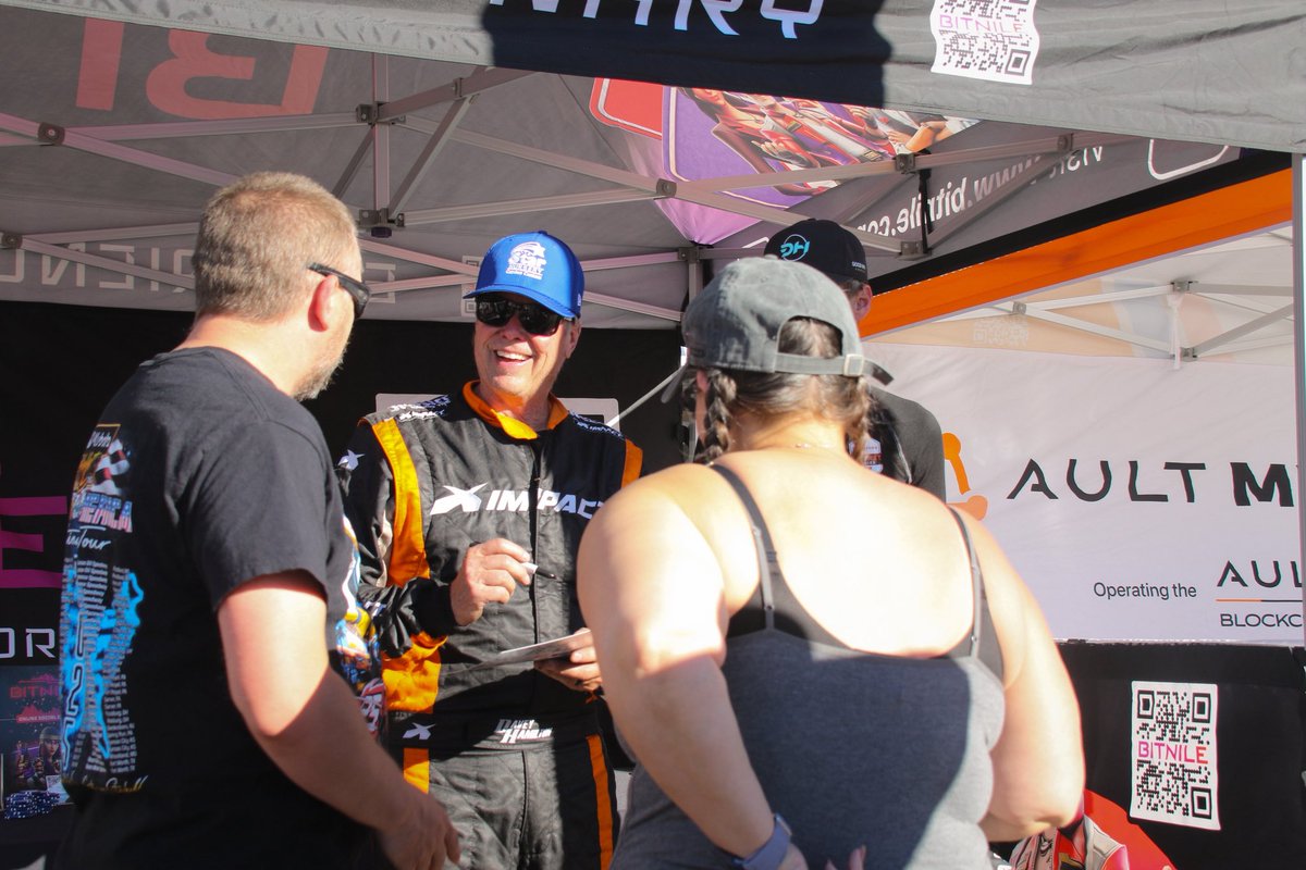 Las Vegas Motor Speedway tweet media