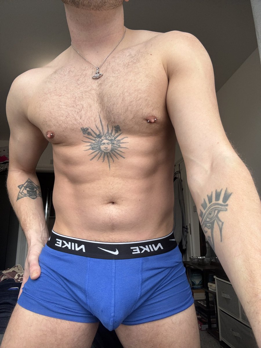 AlphaSb_'s tweet photo. Active for video calls get your poppers ready 😈 https://t.co/CsUhKzibyy