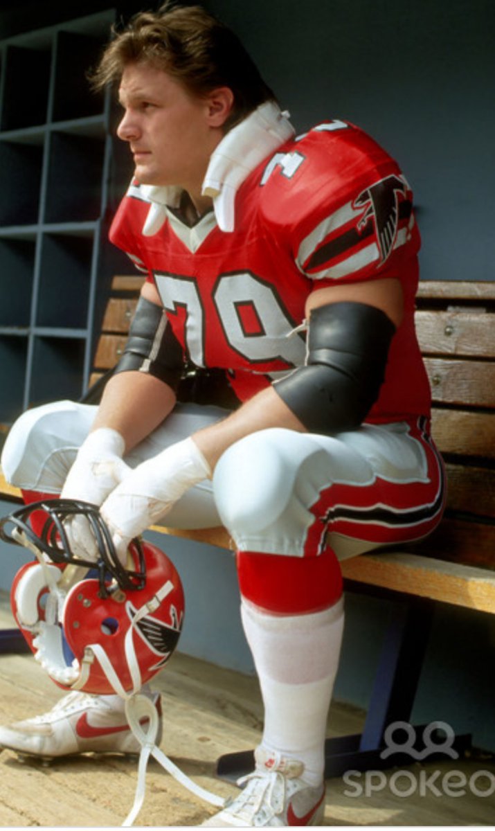 𝙃𝙚𝙡𝙢𝙚𝙩 𝘼𝙙𝙙𝙞𝙘𝙩 tweet media