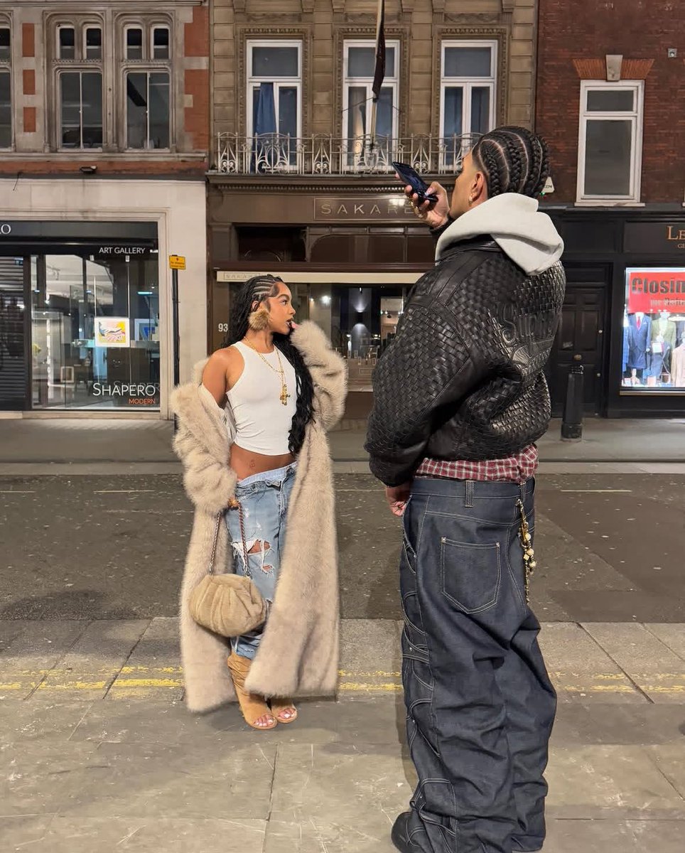 East’on (@eastonmargiella) on Twitter photo 