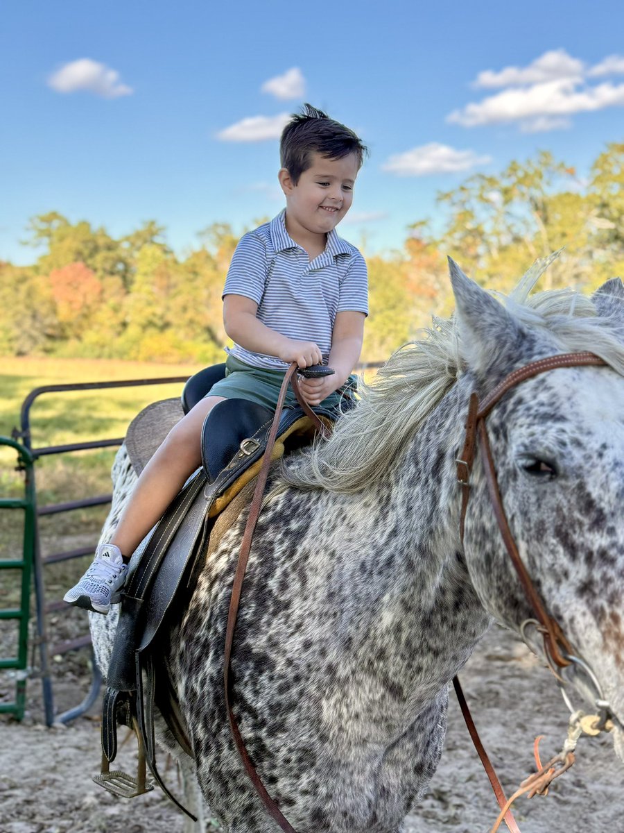 Time to get this kid a cowboy hat 🤠