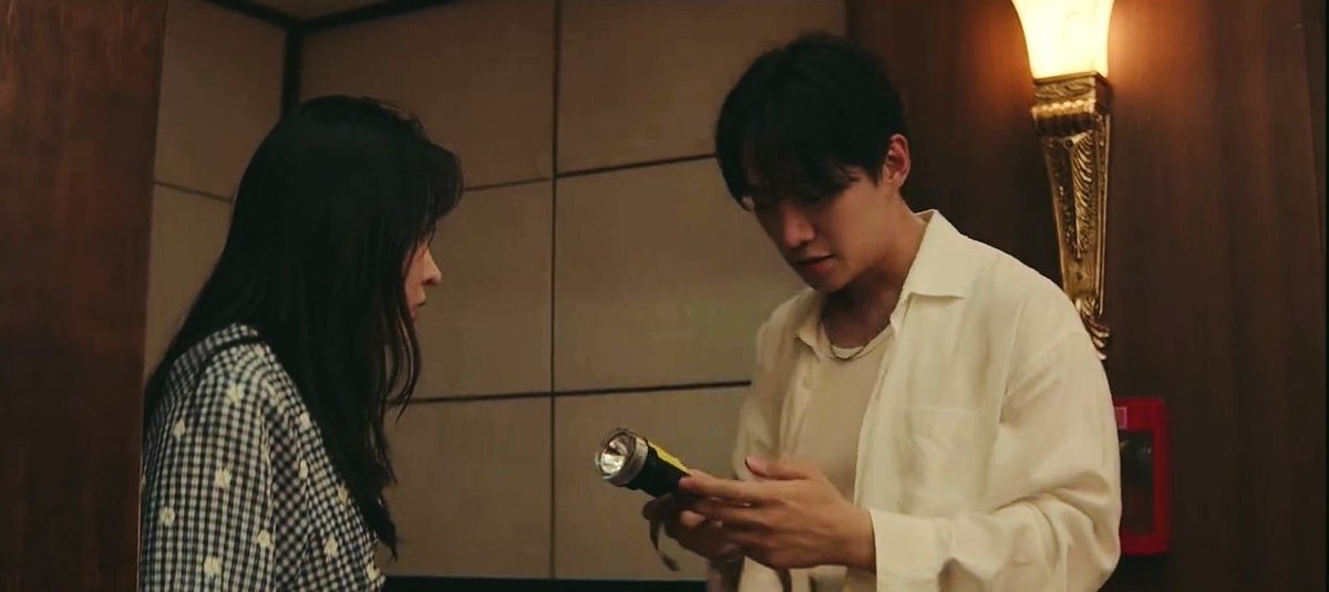 literalmente son ellos contra el mundo, lo de las fotos fue tan frustrante 😭 espero las disculpas del sr majin una vez se aclare todo, más aún después de lo que miseon y taepoong están haciendo por liberarlo, eso sí es ser un verdadero equipo.

#TyphoonFamily
#TyphoonFamilyEp9