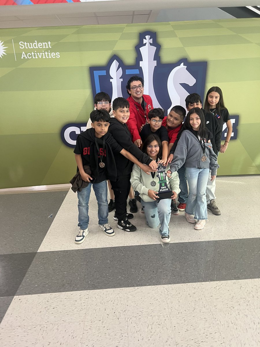 5 bronze and 3 silver with an overall 3rd place for the 5th Grade Category at the <a href="/disdactivities/">Student Activities</a> Fall ES Chess Tournament!
<a href="/BethuneBulls/">Bethune Elementary</a> <a href="/EDAmaya04/">Amaya</a> #Region4SayNoMore
