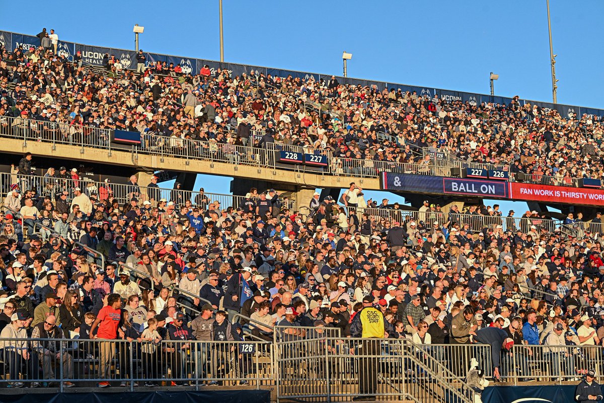 UConn Huskies tweet media