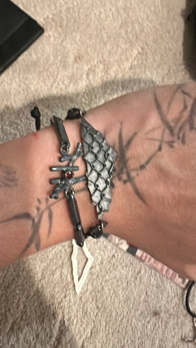 eaJ¹ᐟ tweet media