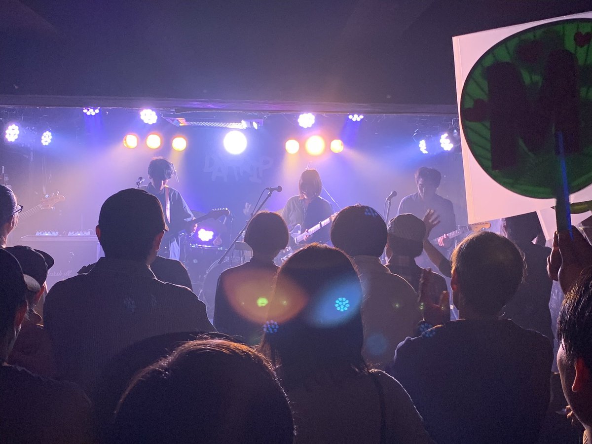 DREAMWAVES tweet media