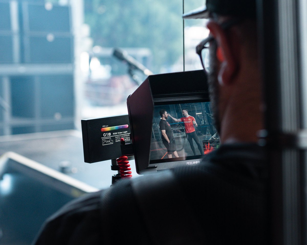 The crew makes the frame before the story exists. Kyle lock exposure, levels, and timing so the conversation can breathe. #CrewLove #ThisIsDeLaCruz #BTS