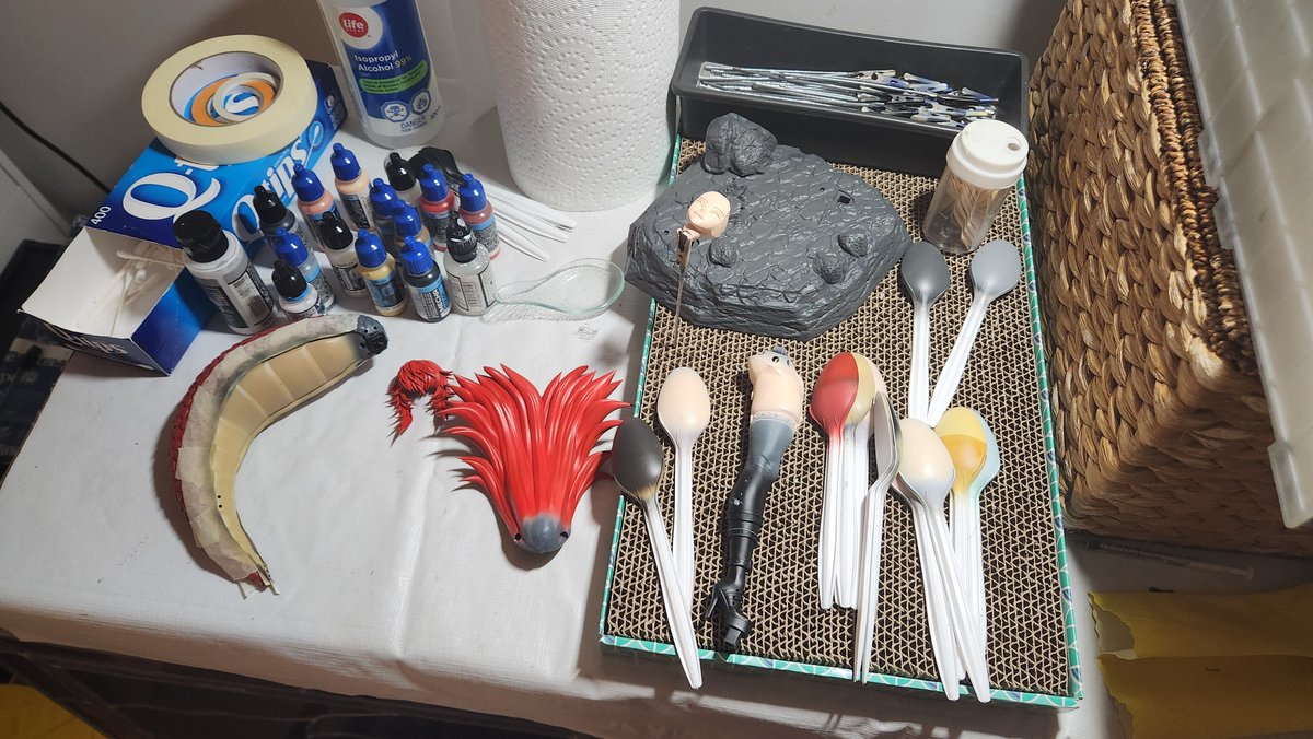 Day 4
This might not look like it but i think the experiments are finished.
Pretty sure i achieved a good enough skin tone and colors for the tail and wings which were my biggest "?" When i started.
Skin has been a massive pain so far.