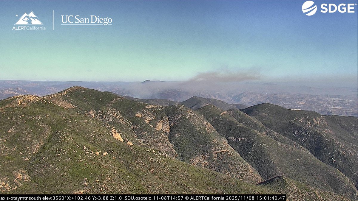 DanielFireTruck's tweet image. #BorderFire Aircraft Assisting.
Air Attack 330.
Air Tankers 70, 71, 73, 91, 169.
Copters 10, 11, 128.

Air Attack 330 Requested 4 Additional Air Tankers any Type, a 2nd Alarm was Requested, the Fire spotted to the SW of Marron Valley Rd from a Wind Shift.