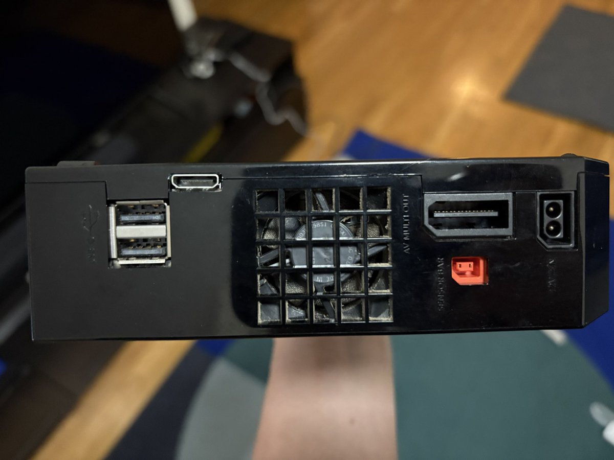 iFixRetro tweet media