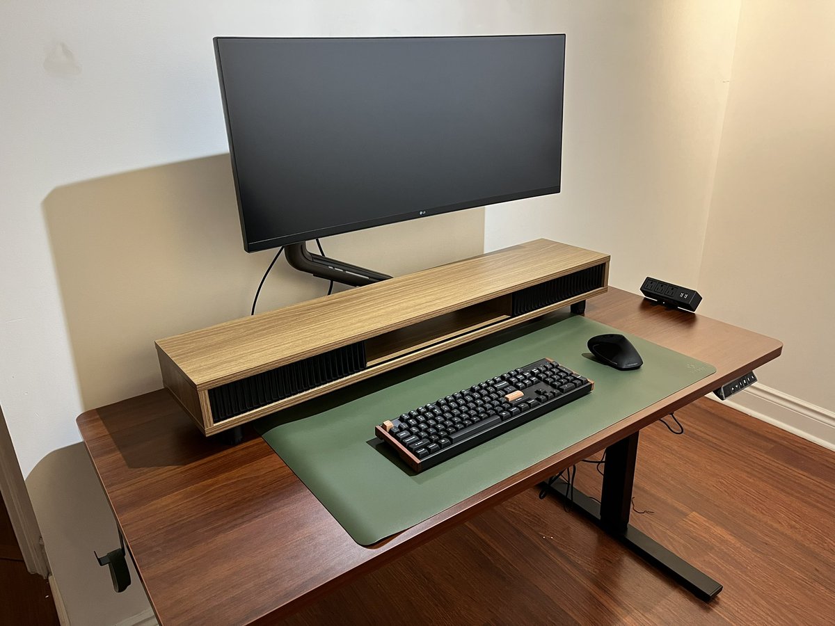 🇮🇷بچه‌ی کویر اهل تورنتو🇮🇷 tweet media