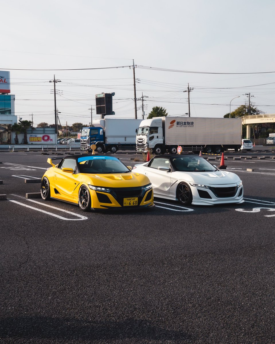 AtS660y's tweet photo. 過去の人の集い https://t.co/5afA7lIXfg