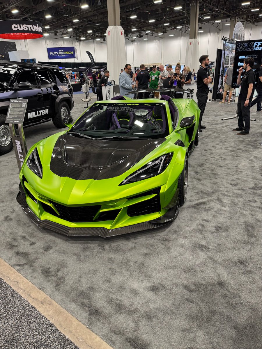 JadedFox's tweet image. Joker vibes 🥵💚💜 #SEMA2025 #CorvetteC8