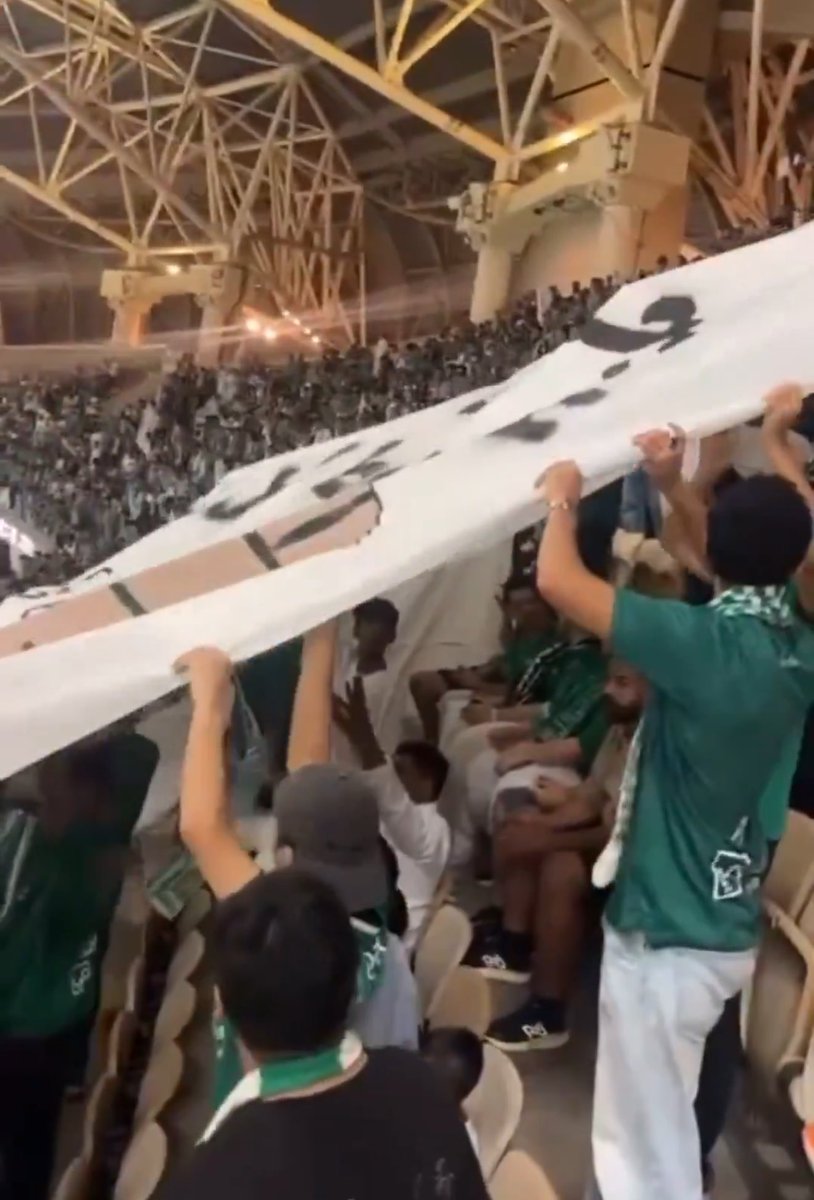 والله قاسيييه

والله ما قد شفت فريق فايز جمهوره يبكي بالتايم

شكرًا يحيى عسيري
شكرًا ماجد النفيعي بحجم السماء 💛💛💛💛💛