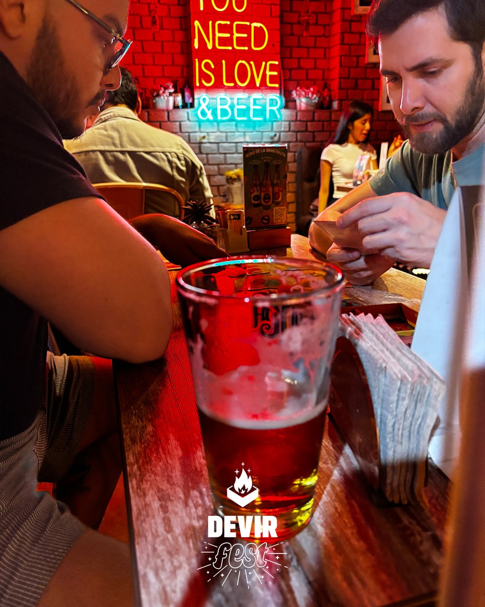 DevirAmericas's tweet image. ¿Viniste al Devir Fest Perú 2025? 😱🤩 ¡Búscate aquí! 😎 Les dejamos las primeras mesas participantes, pero espera... llegan más sorpresas 🔥😍

¿Viste a tu compa? Etiquétalo en los comentarios 📸

#DevirFest #Lima #LaMolina #JuegosDeMesa #DevirAmericas #AvantPremiere