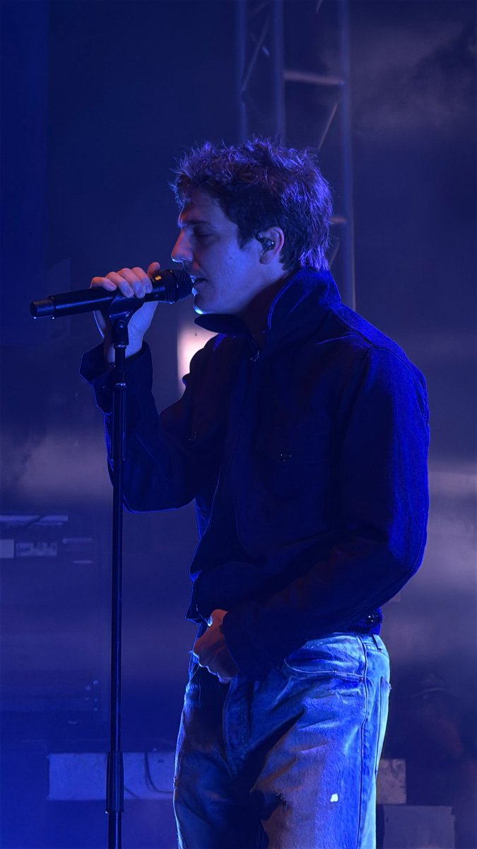 tpwkmeg's tweet photo. some pics of role model tonight 🤭 #nplt #noplaceliketour https://t.co/y6bHFD3BTH