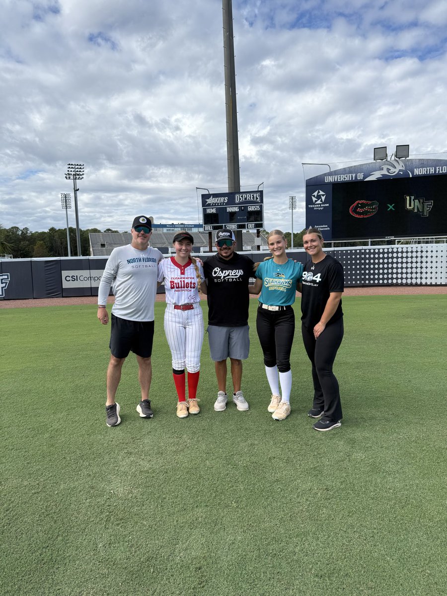 Ava Twinam tweet media