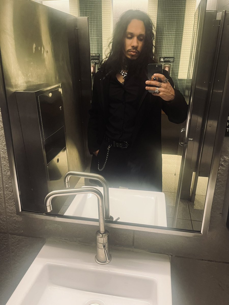 BIG OVA ⛩️ tweet media