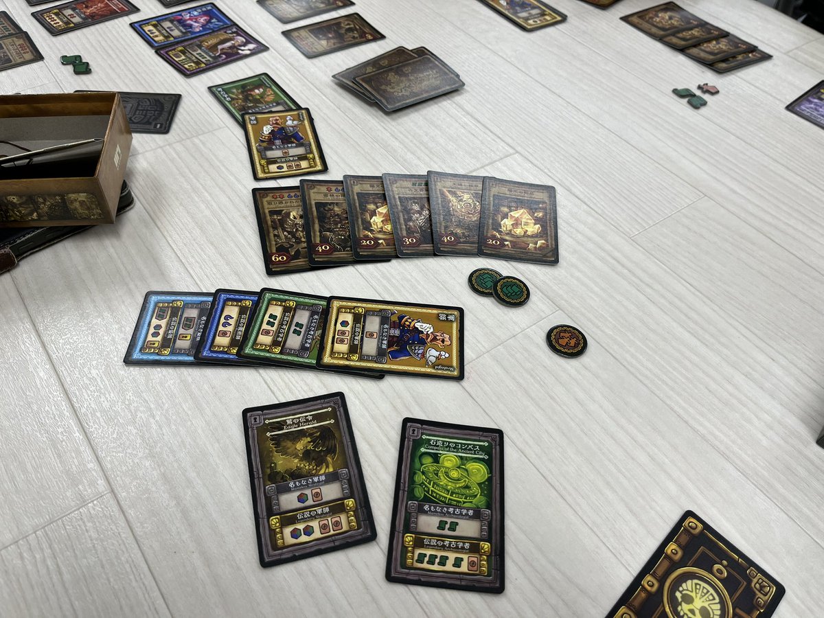 飯塚ボードゲーム会お疲れ様でした〜

自宅で2年間シュリンク付けたまま眠っていたFORTをついに解禁…
ゲムマのクジで当たったからそのままにしてたけど軽いデッキ構築ゲーとして結構面白かったな
もっと早く遊べばよかった…