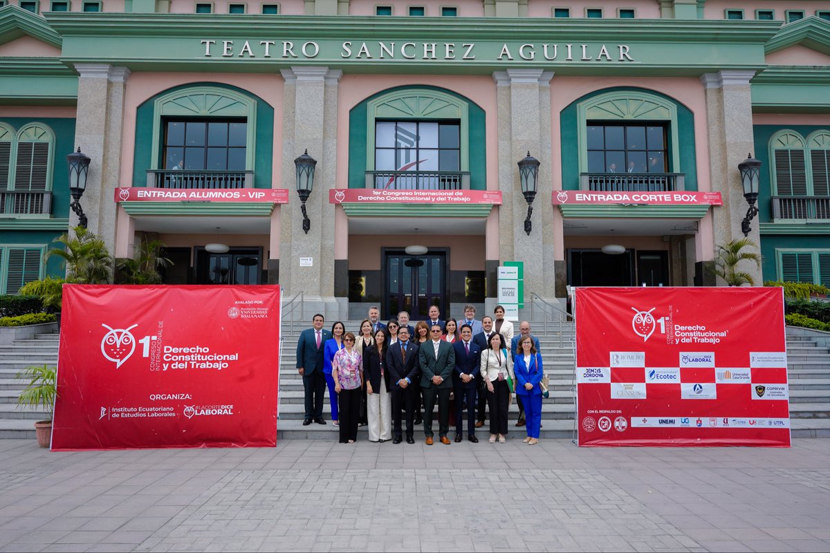 💫 Gracias a quienes trajeron la voz del conocimiento.
Desde distintos países y rincones del Ecuador,
cada ponente se convirtió en parte esencial de este capítulo histórico. 🎓📖

Su compromiso con la verdad, la justicia y la enseñanza
ha encendido una nueva luz en el Derecho