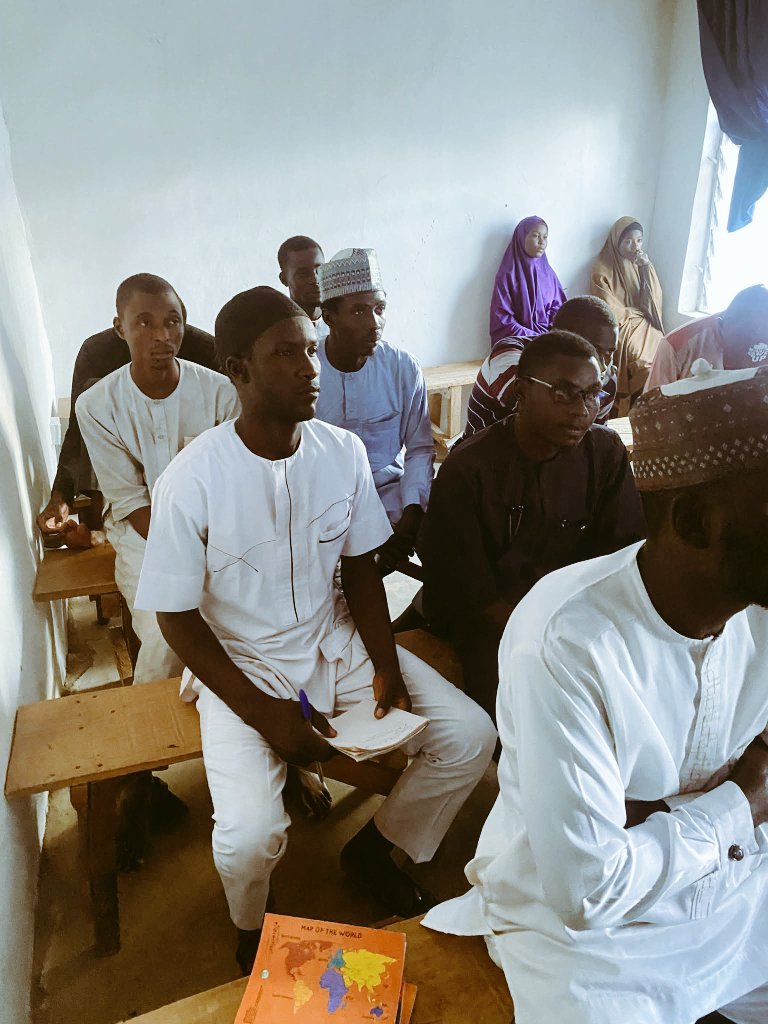 furqaan_hub's tweet photo. What a powerful kickoff to 🌟 #WednesdayConnect 🌟 at Furqaan Hub!  

Young minds gathered to grow, connect &amp; invest in a better tomorrow.  

Thank you for making it unforgettable!  

Let’s keep the momentum going every week 🙌  

#YouthEmpowerment #Networking #PersonalGrowth https://t.co/0GxkbVQXFm