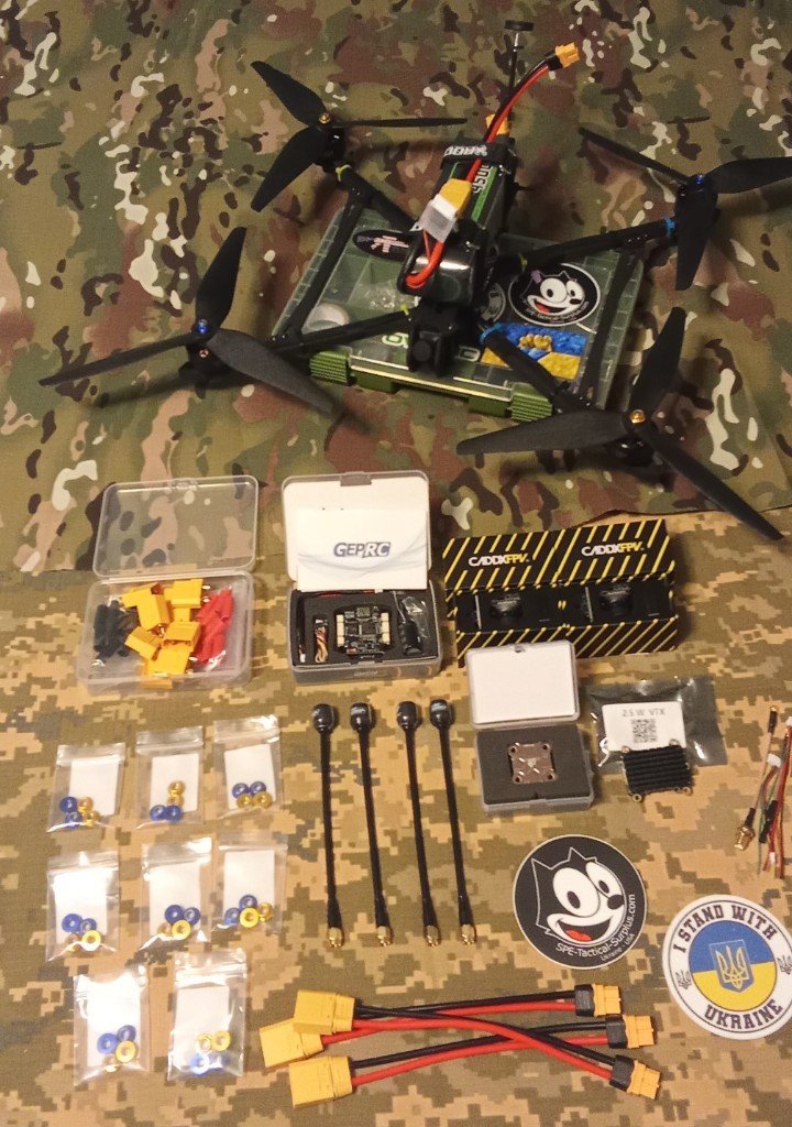 SPETactSurplus's tweet image. SPE-Tactical-Surplus.com
Santa is always happy to bring gifts to the boys and girls that fight to see a Ukrainian victory. We received a care package of individual comfort items and gear for 20 soldiers, and some first aid kits. 

I am also happy to say the fundraiser to supply…