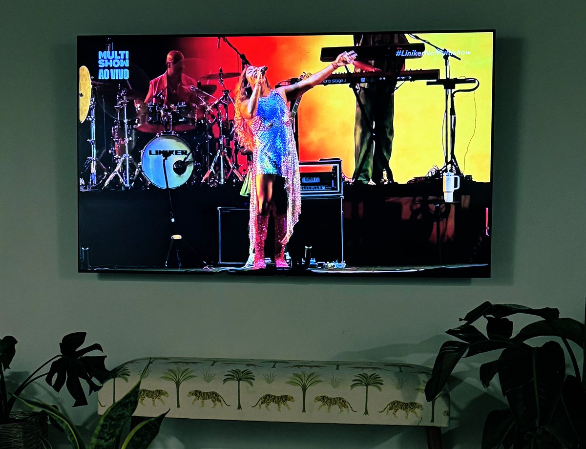 CamilaF_G's tweet photo. Liliii 💛✨ #LinikerNoMultishow https://t.co/Kx0wC46kEv