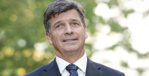 samthe_eagle's tweet image. “So many of the Liberals problems can be traced back to Angus Taylor”….what a complete train wreck of a Party folks FFS✅ #Libspill #insiders #auspol