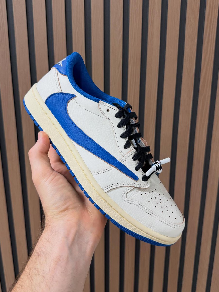 fullress's tweet image. FRAGMENT × Travis Scott × NIKE AIR JORDAN 1 OG LOW &quot;Sail/Military Blue&quot; (フラグメント トラヴィス・スコット ナイキ エア ジョーダン 1 OG ロー &quot;セイル/ミリタリーブルー&quot;) [DM7866-104]

&amp;gt;&amp;gt; fullress.com/fragment-travi…
harrisonnevel