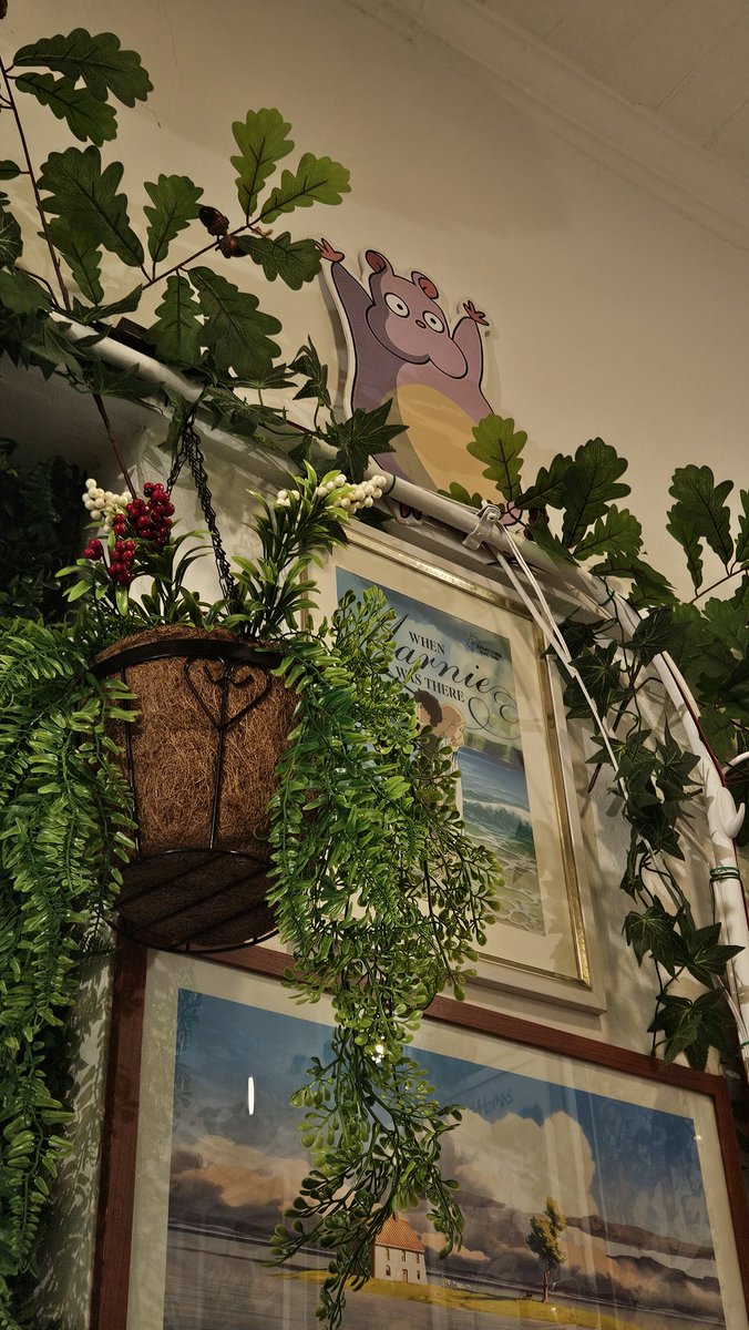 shadxwpjm's tweet image. life outside of twt