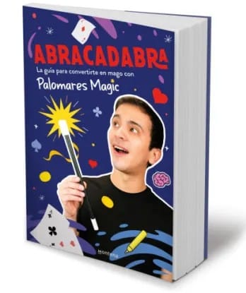 Palomares Magic presenta su primer libro «Abracadabra: La guía para convertirte en mago». Lo entrevistamos para qué te cuente detalles de la magia que tú mismo puedes hacer.

viernesmagazine.com.mx/palomares-magi…

<a href="/penguinlibrosmx/">Penguin Libros México</a> 
<a href="/palomaresmagic/">Roberto Palomares</a> 
#Abracadabra