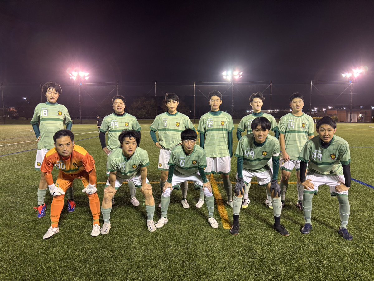 FCASAHI1's tweet photo. 2025.11.8
Top チーム1980
3部リーグ @Fマリノス成城石井パーク
vs 常盤台11
◯ 4【1-0】0
3部リーグ チーム1980 。5戦目。試合の入り方が良く、前半先制。後半も効果的に得点出来勝利。様々な年代の特性を活かし設立、構成チームの1980。互いの力を尊重し戦えています。引き続きベストファイトします https://t.co/QY57OMNZil