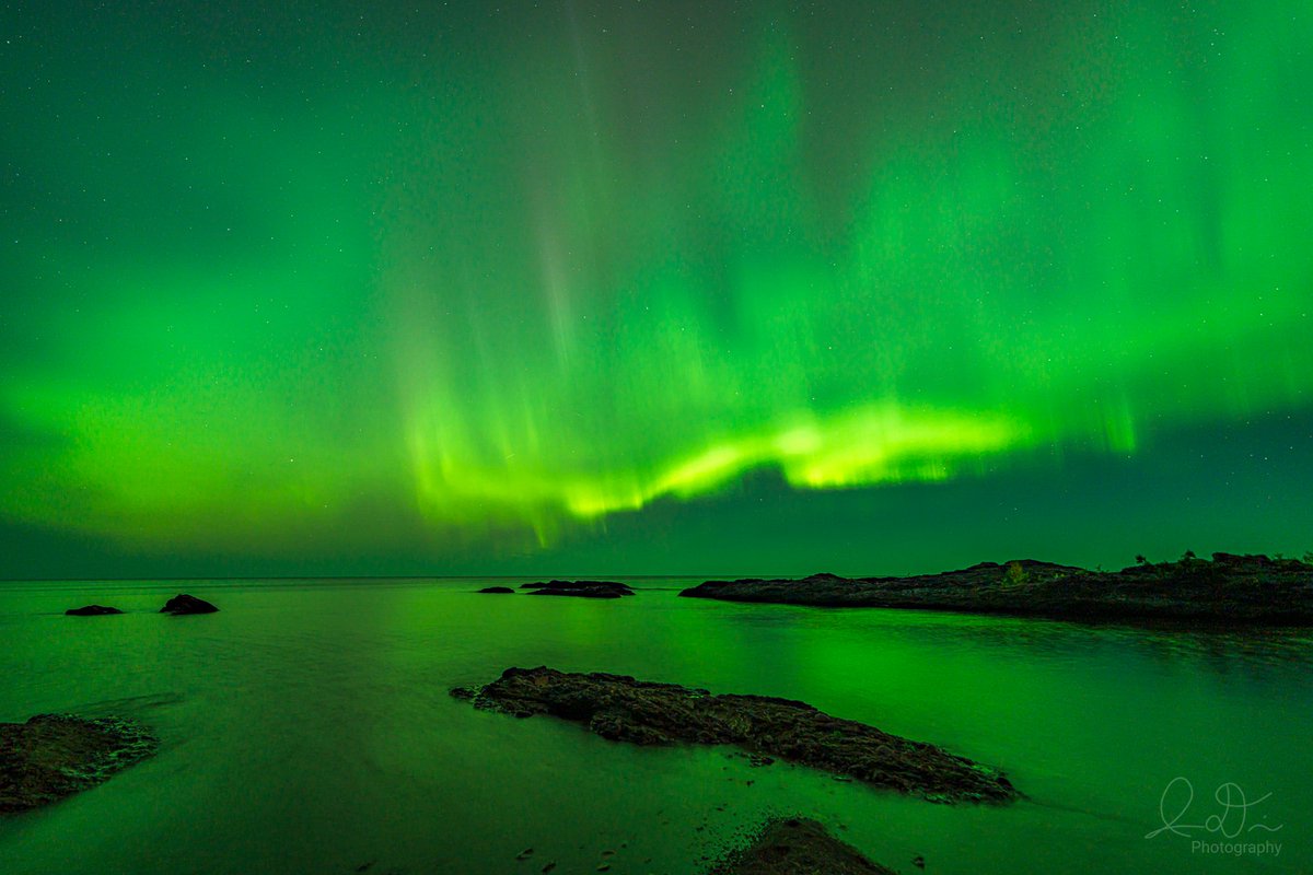 And a couple more from September 14, 2025 in Eagle Harbor Township, MI at Dan's Point. #AuroraBorealis #NorthernLights #KeweenawPeninsula #StormHour #UpperMichigan #LakeSuperior #Yooper