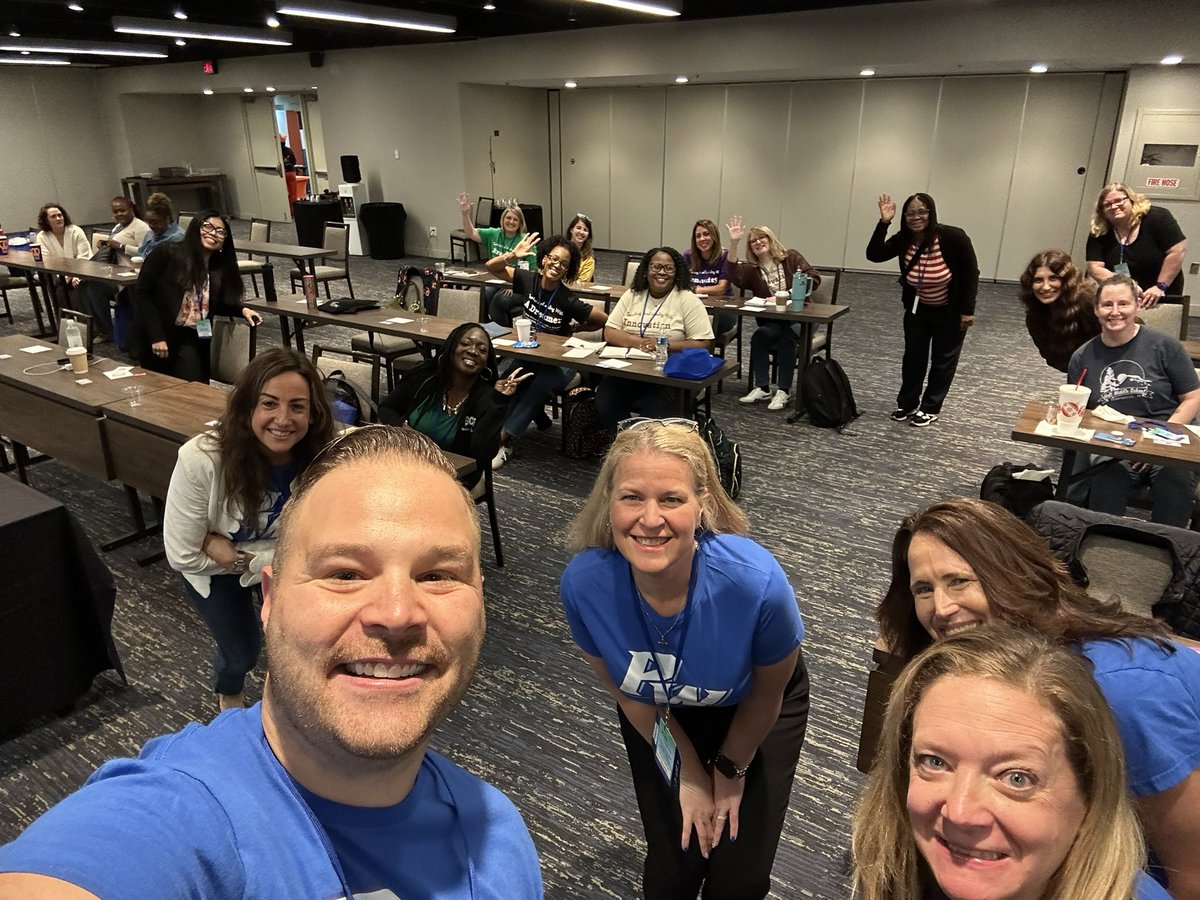 Eric__Mace's tweet image. Packed house for our session at the #MEGAConference!
Grateful to share how principal collaboration fuels innovation, strength-based leadership, and student success.
Proud to represent Port Washington and alongside such inspiring colleagues. @NLInstitute2