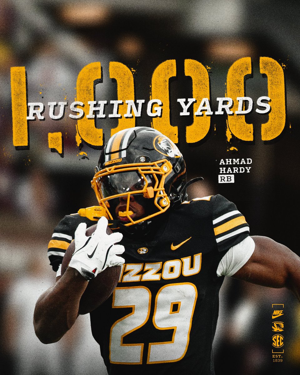 And just like that Ahmad Hardy breaches 1,000 yards on the season 👀 <a href="/Ahmadhardy29/">Ahmad hardy</a> 

#MIZ | #STP