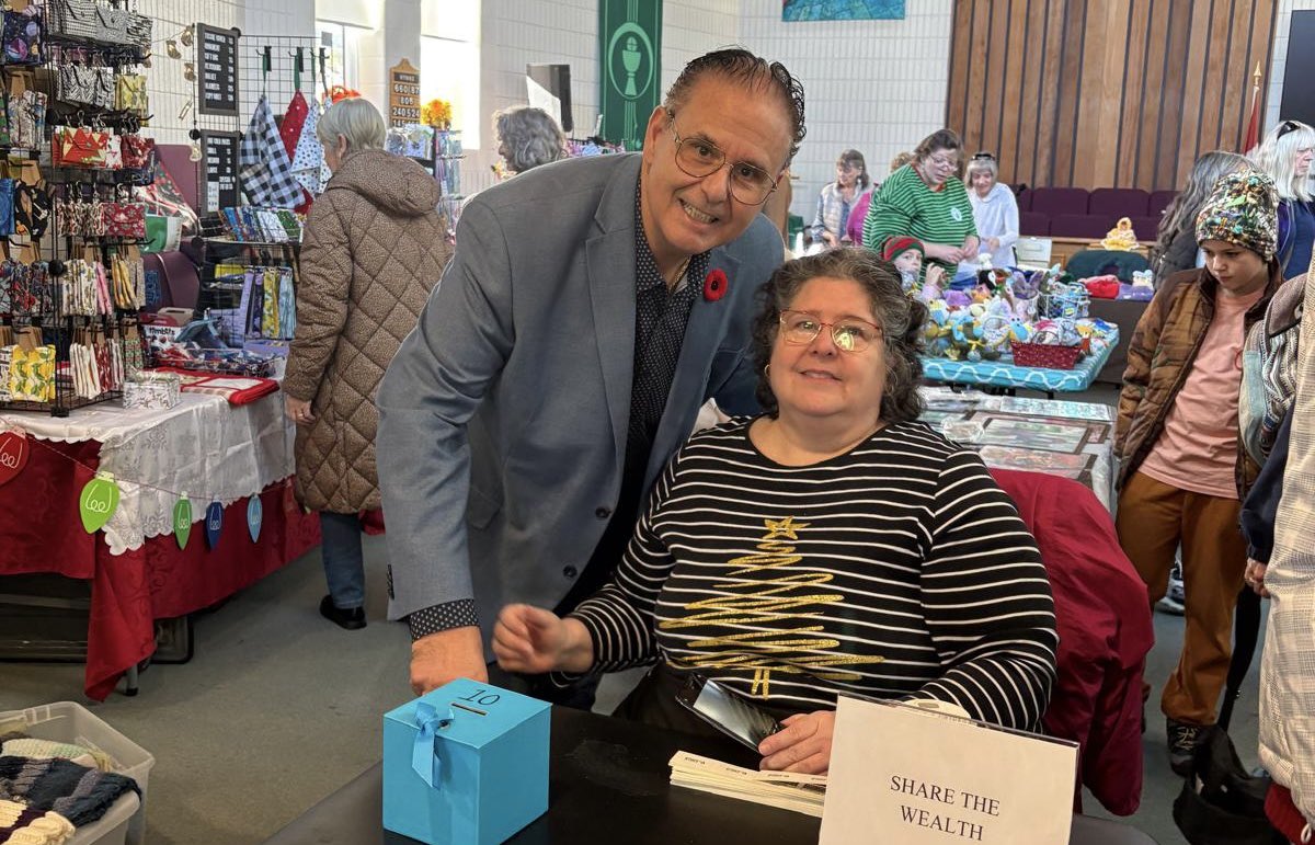 RudyCuzzetto's tweet photo. Had an amazing time catching up with my friends at the Sheridan United Church’s annual Christmas Bazaar this afternoon! As always, great company, festive spirit, and so many incredible treasures from local artisans and small businesses. #MississaugaLakeshore #SupportLocalON 🎄🎁 https://t.co/sYcOJYw9EO