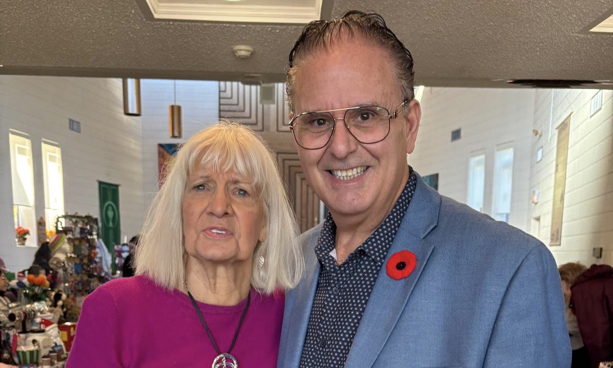 RudyCuzzetto's tweet photo. Had an amazing time catching up with my friends at the Sheridan United Church’s annual Christmas Bazaar this afternoon! As always, great company, festive spirit, and so many incredible treasures from local artisans and small businesses. #MississaugaLakeshore #SupportLocalON 🎄🎁 https://t.co/sYcOJYw9EO