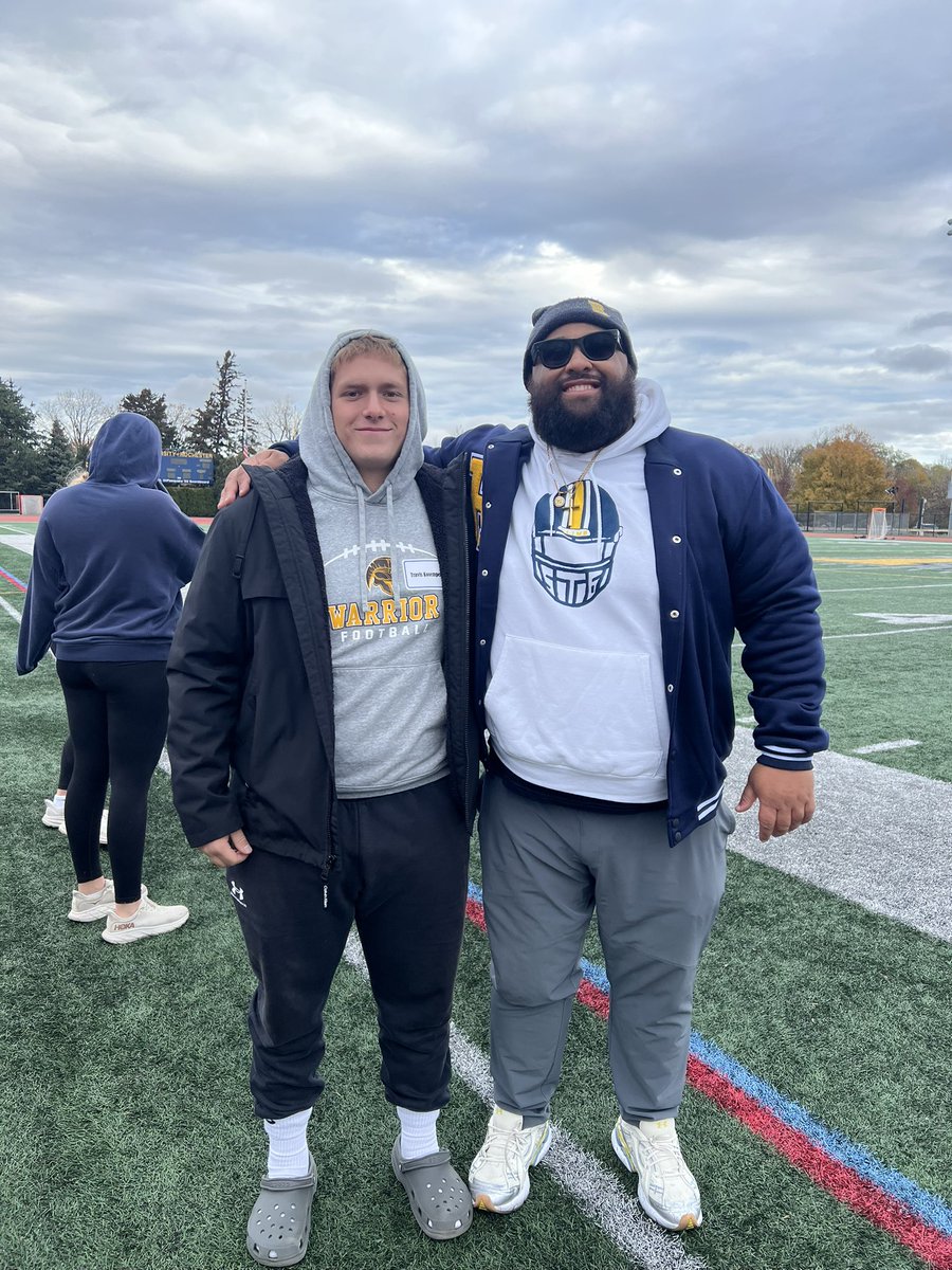 TravisKosempel's tweet photo. I had a great time today at Rochester. Thank you to @IamcoacHHeav for the invite! https://t.co/UGplx0o52p