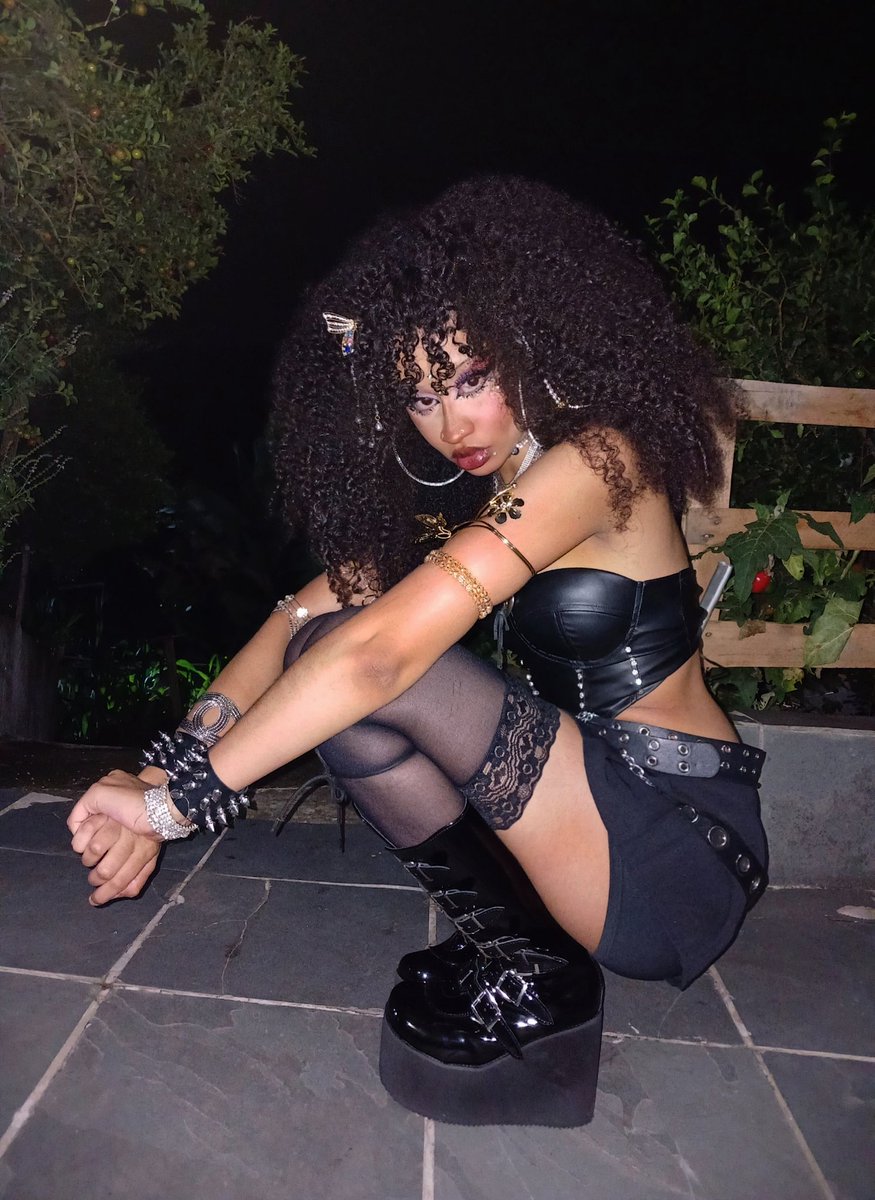 🕷Bibi Pikona Preta⛧.•.🩸 tweet media