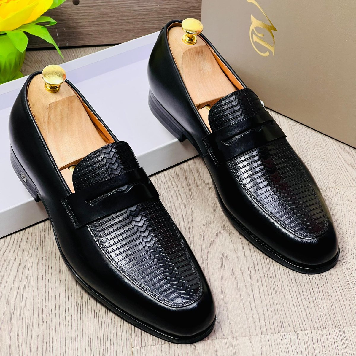 i.legend tweet media