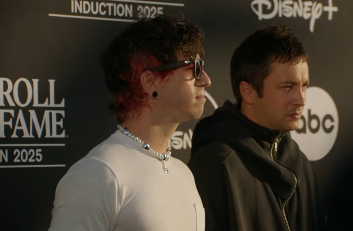 dmaorg_updates's tweet image. Tyler &amp;amp; Josh on the red carpet tonight!!