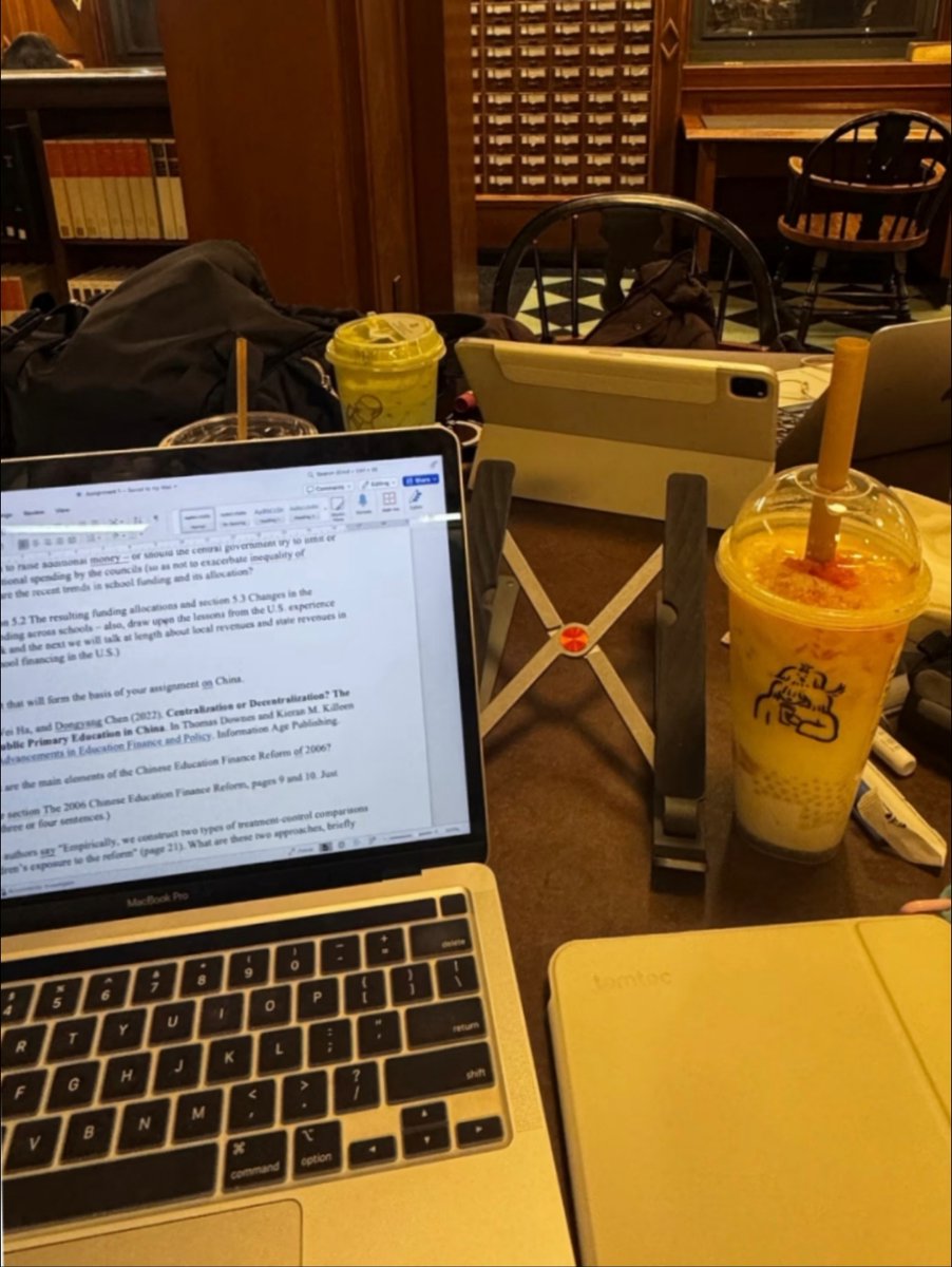 tdlrxga's tweet image. I plan to prepare for tomorrow&apos;s work in advance on the night the holiday ends. This is a consistent habit; plans can never keep up with changes in work. #HolidayRoutine