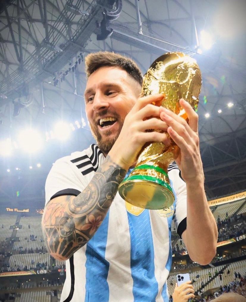 400 CAREER ASSISTS FOR LIONEL MESSI!!! 😭❤️❤️❤️🐐