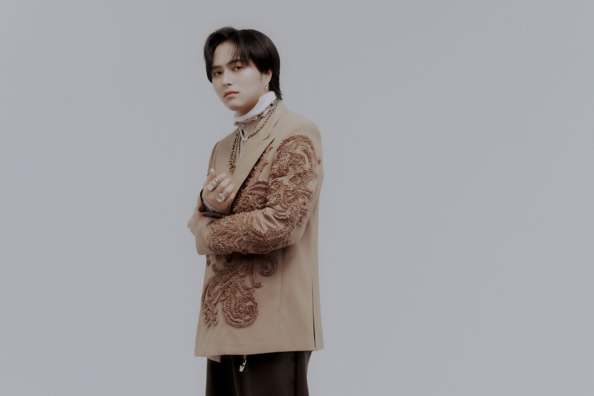 竹中雄大 (Novelbright) 自身初となるソロカバーアルバム『DIVA』を