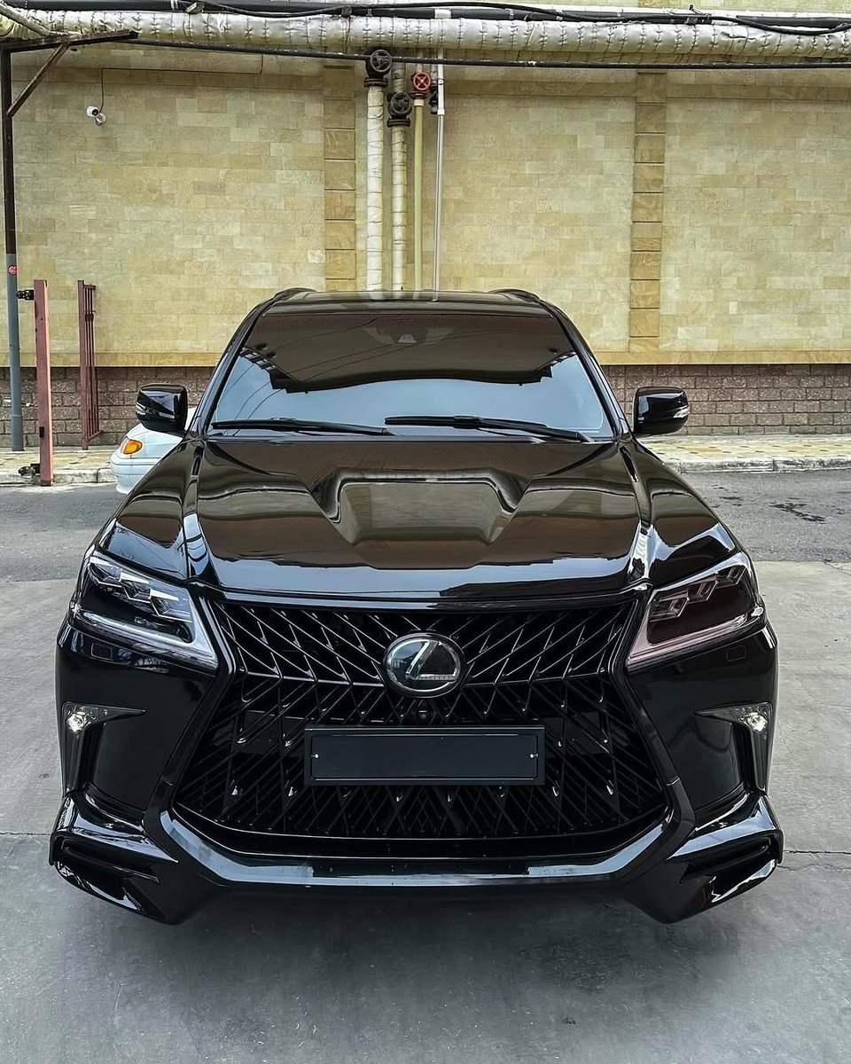 COMPETITION tweet media